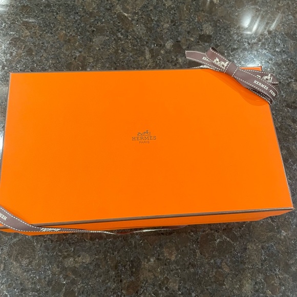 Hermes Aloha Sandals - Picture 3 of 12